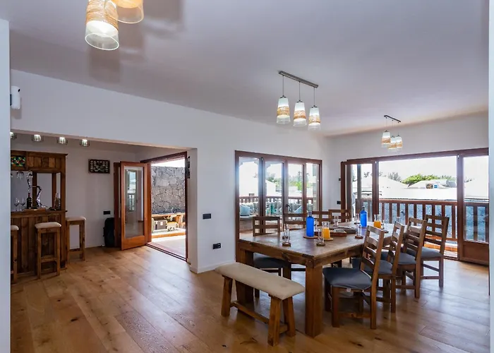 فيلة Casa Blanca